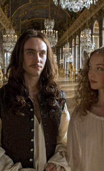 Versailles – Sezon 2 – Kto obserwuje obserwatora?